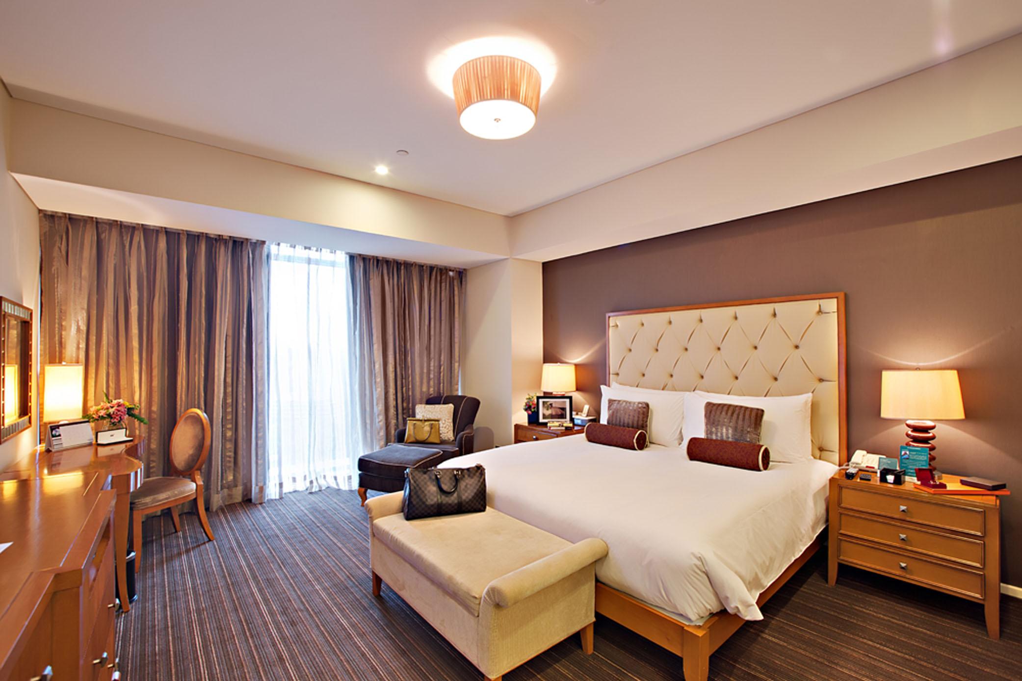 Joy-Nostalg Hotel & Suites Manila Managed By Accorhotels Exterior photo